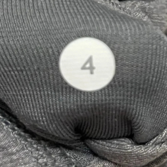 Lululemon HR tights - Picture 2 of 2